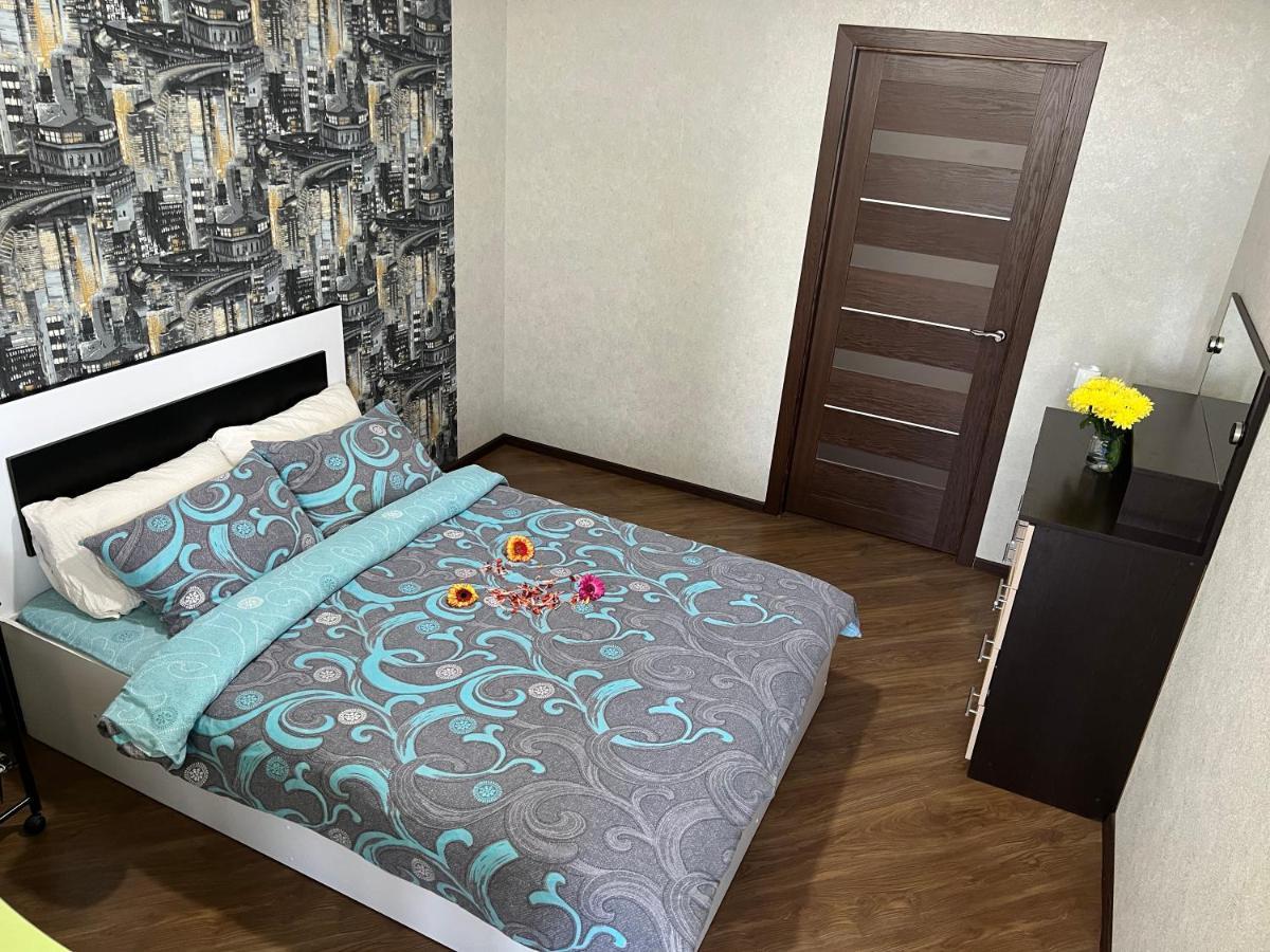 ריבנה Vip Апартаменти Центр מראה חיצוני תמונה
