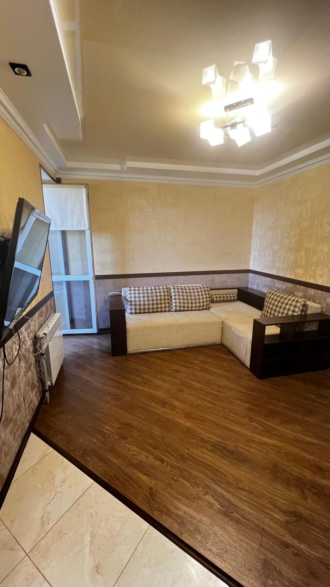 ריבנה Vip Апартаменти Центр מראה חיצוני תמונה