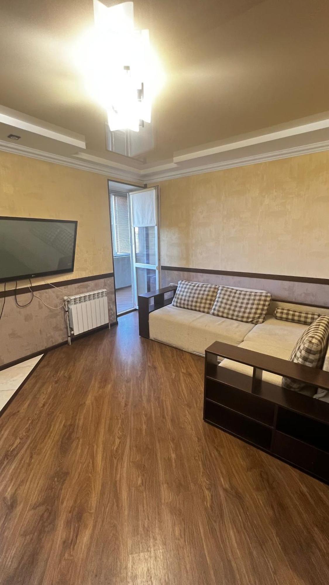 ריבנה Vip Апартаменти Центр מראה חיצוני תמונה